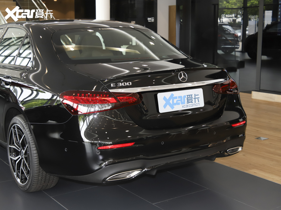 2022YE(M) E 300 A\Ӱ