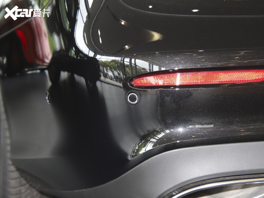 2022YE(M) E 300 A\Ӱ