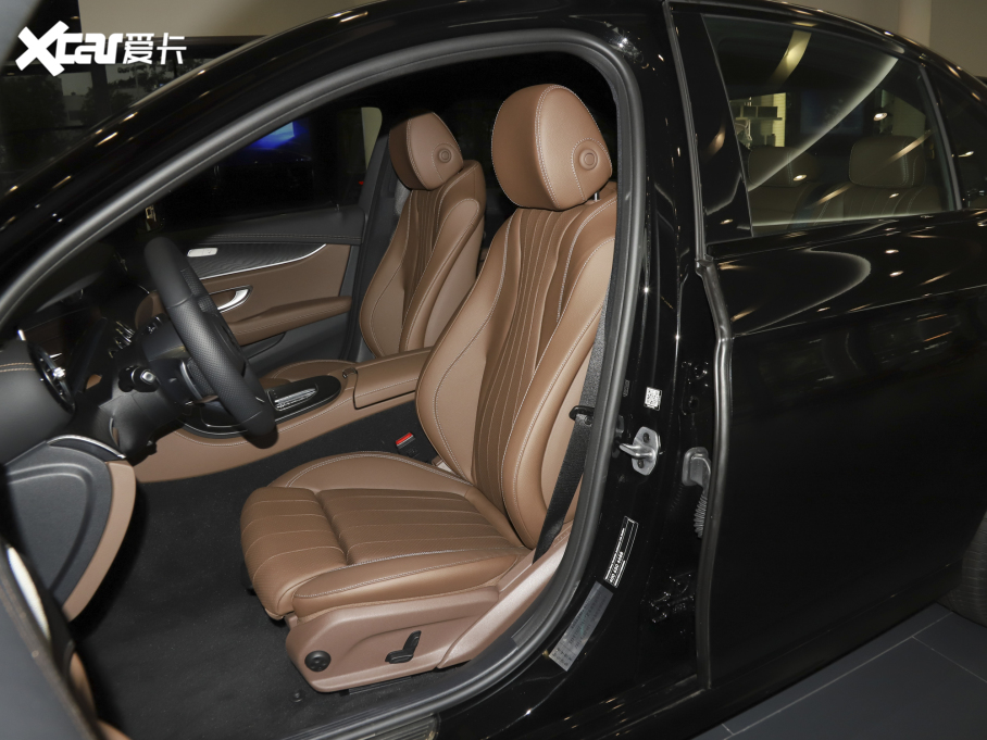 2022YE(M(jn)) E 300 A\(yn)Ӱ