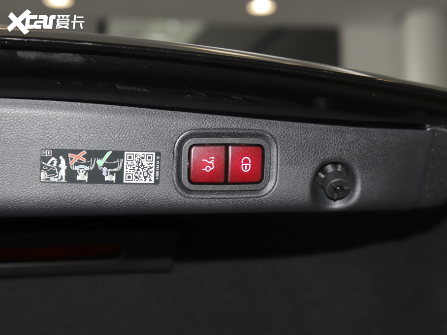 2022YE(j)(M(jn)) E 300 A\(yn)(dng)