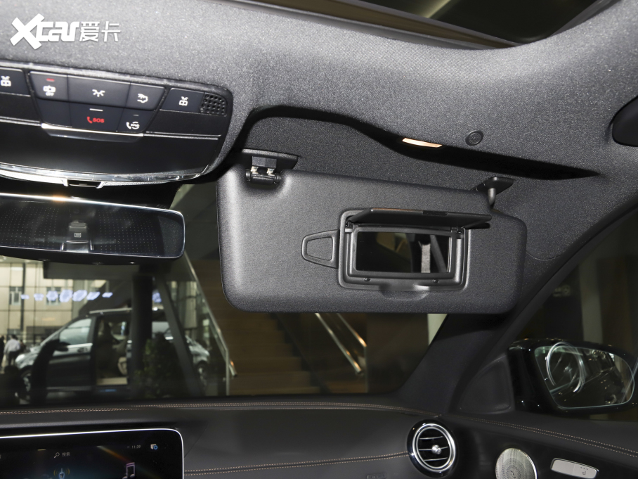 2022YE(M) E 300 A\Ӱ