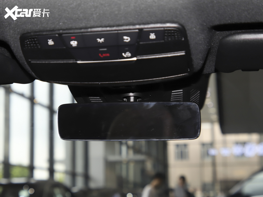 2022YE(M) E 300 A\Ӱ