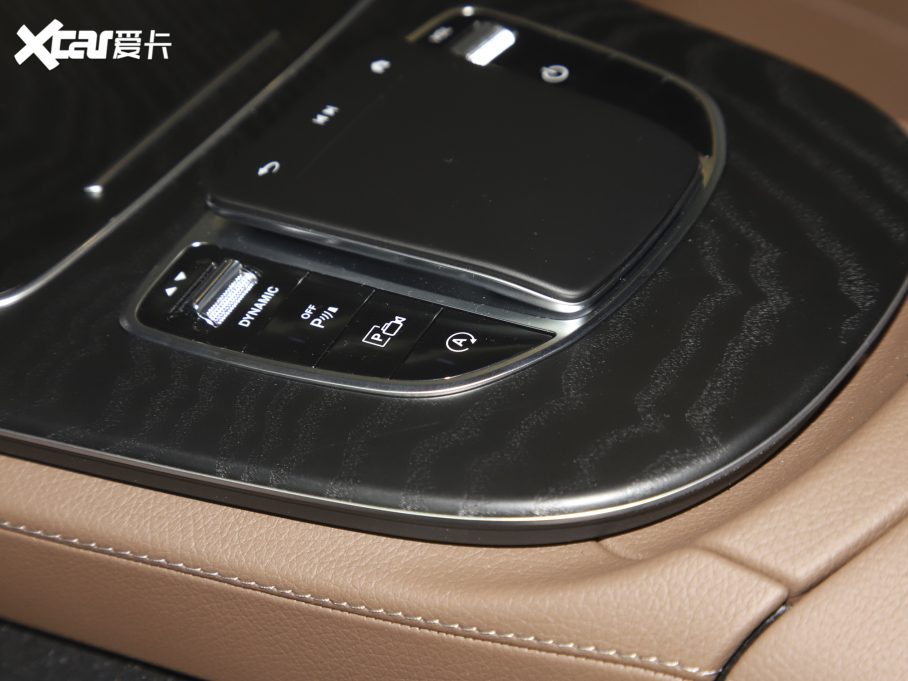 2022YE(M) E 300 A\Ӱ