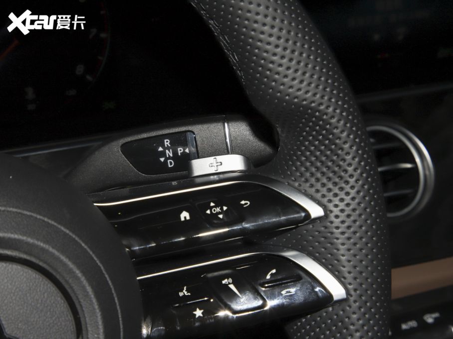 2022YE(M) E 300 A\Ӱ