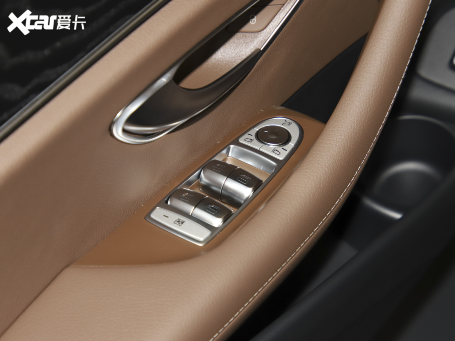 2022YE(M) E 300 A\Ӱ