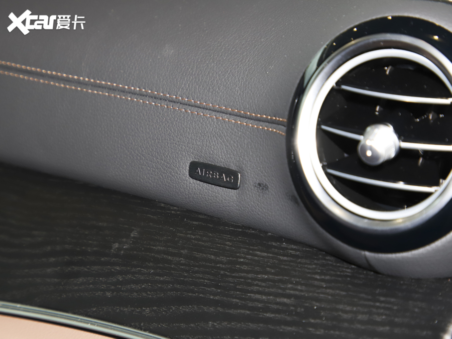 2022YE(M) E 300 A\Ӱ