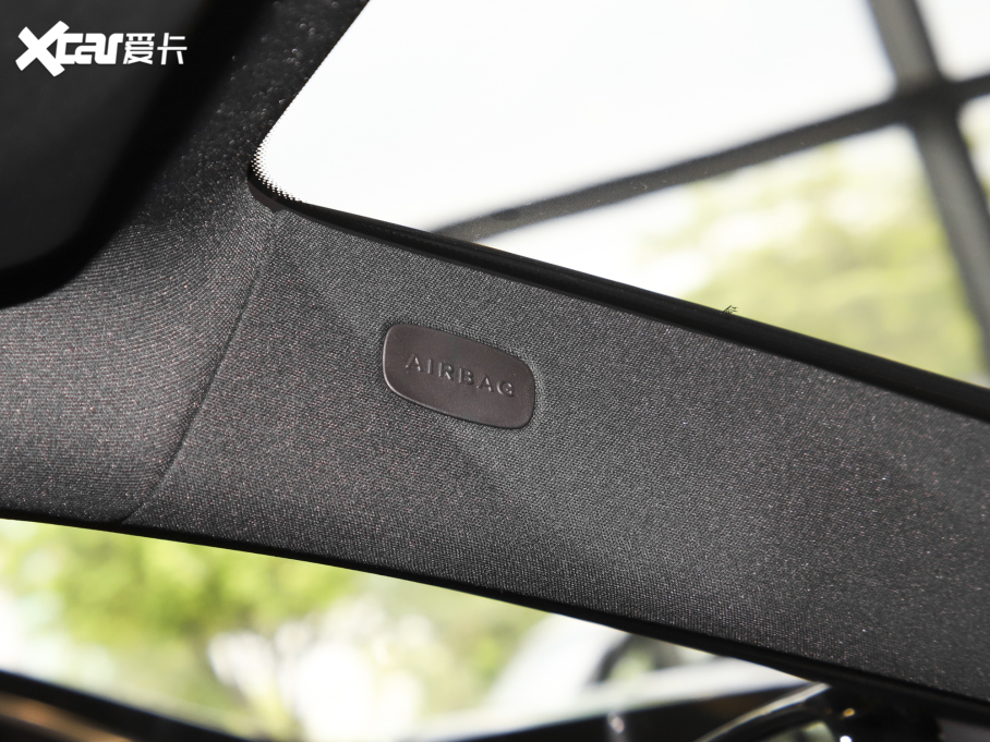 2022YE(M) E 300 A\Ӱ