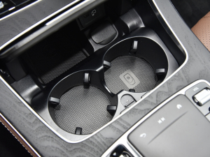 2022E 260 r(sh)\(yn)(dng) ǰű