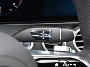 2022E 260 r\Ӱ п؅^