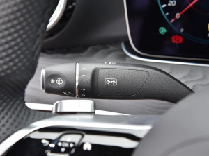 2022E 260 r\Ӱ п؅^