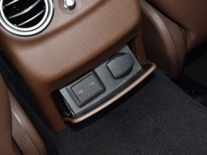 2022E 260 r\Ӱ п؅^(q)