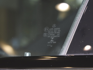 2022E 300 A\(yn)(dng) (x)(ji)^