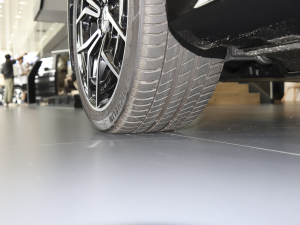 2022E 300 A\(yn)(dng) (x)(ji)^