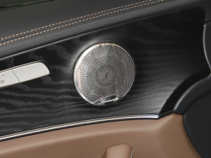 2022E 300 A\Ӱ п؅^