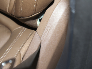 2022E 300 A\Ӱ п؅^