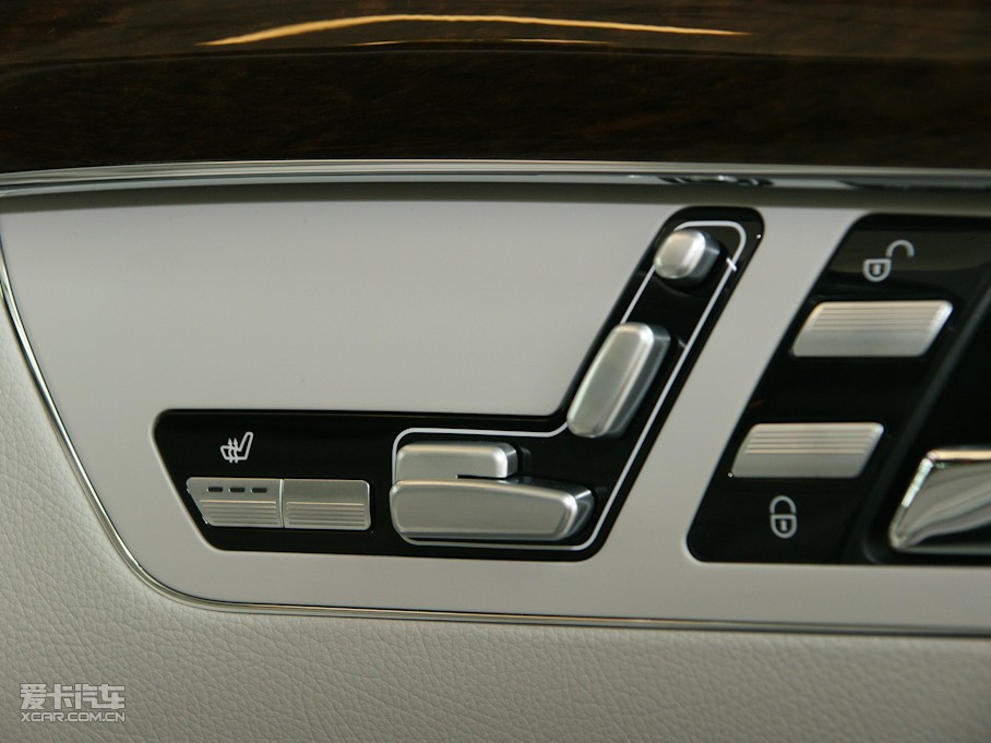 2010YS(j) S 300L F