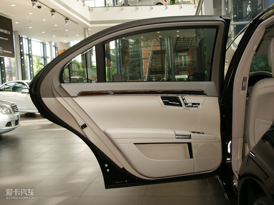 2010YS(j) S 300L F