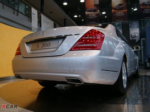 2010S 300L ̄հ w^