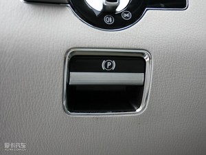 2010款S 300L 豪华版 驻车制动器
