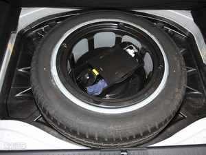 2010款S 300L 豪华版 备胎