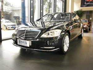 2010款S 300L 尊贵版 整体外观