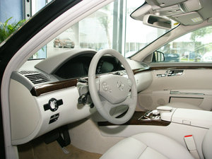 2010S 300L F п؅^