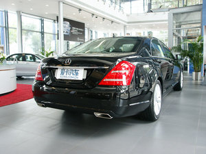 2010款S 300L 尊贵版 整体外观