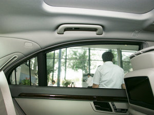 2010款S 300L 尊贵版 空间座椅