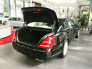 2010款S 300L 尊贵版 空间座椅