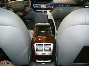 2010款S 600L  空间座椅