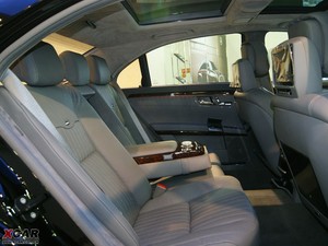 2010款S 600L  空间座椅