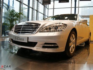 2010S 300L ̄հ w^