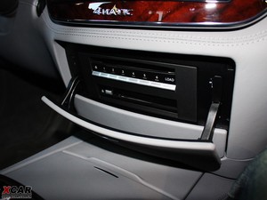 2010款S 500L 4MATIC 中控区