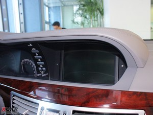 2010款S 500L 4MATIC 中控区