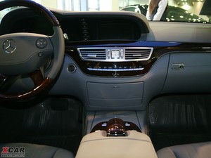2010款S 600L  中控台