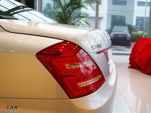 2010S 300L ̄հ ^
