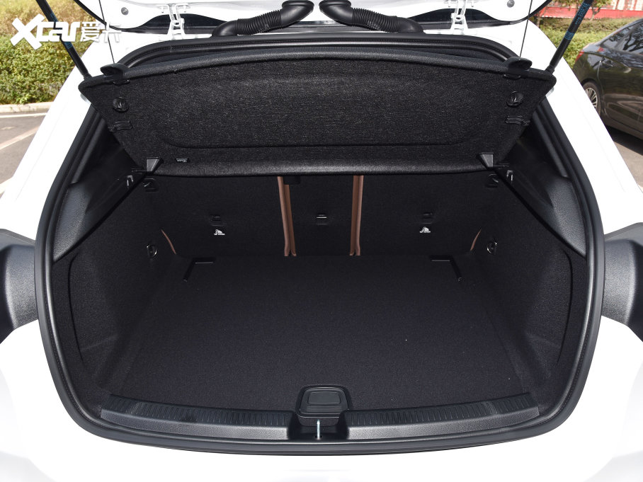 2023YA(M) A 200 Ӹ