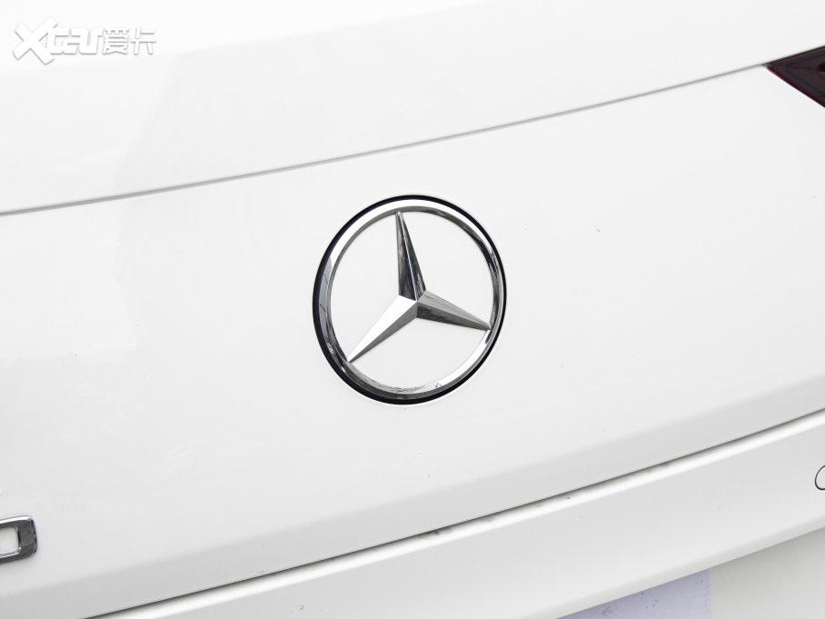 2023��YCLA�C��܇ CLA 200 �C��܇