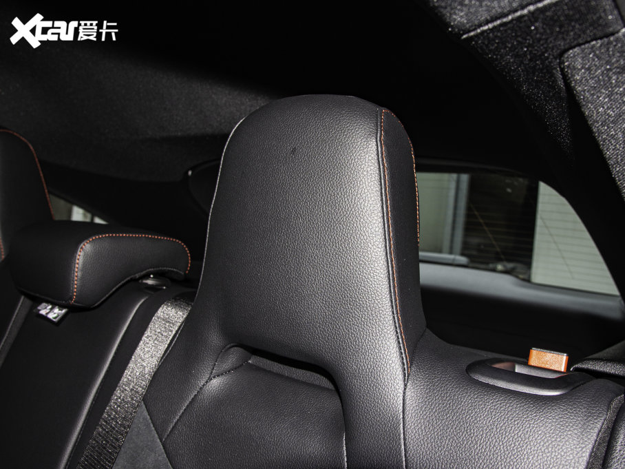 2023��YCLA�C��܇ CLA 200 �C��܇