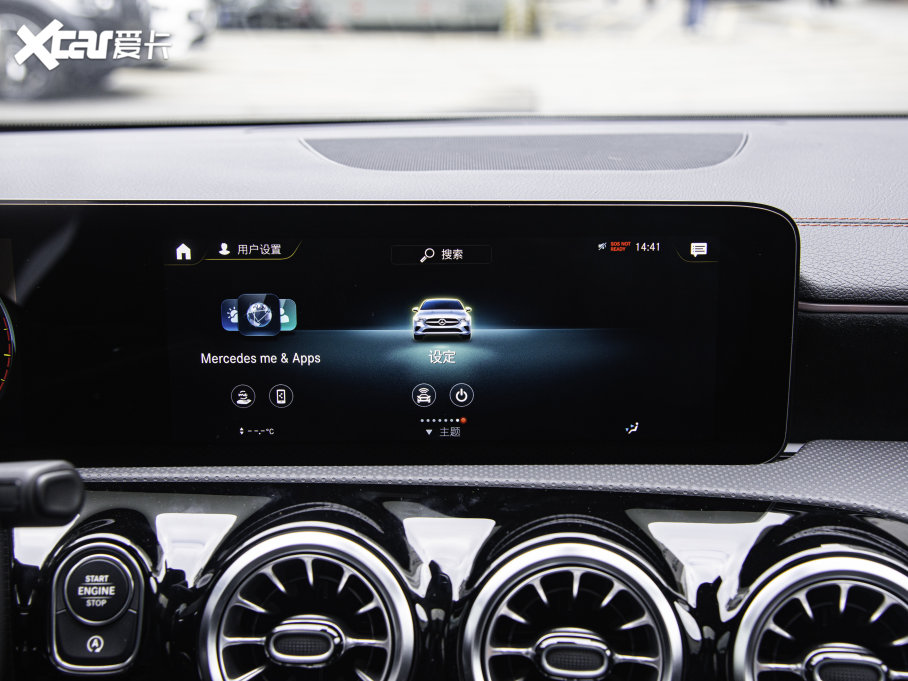 2023��YCLA�C��܇ CLA 200 �C��܇