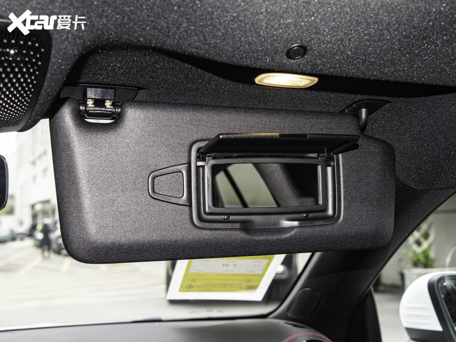 2023��YCLA�C��܇ CLA 200 �C��܇