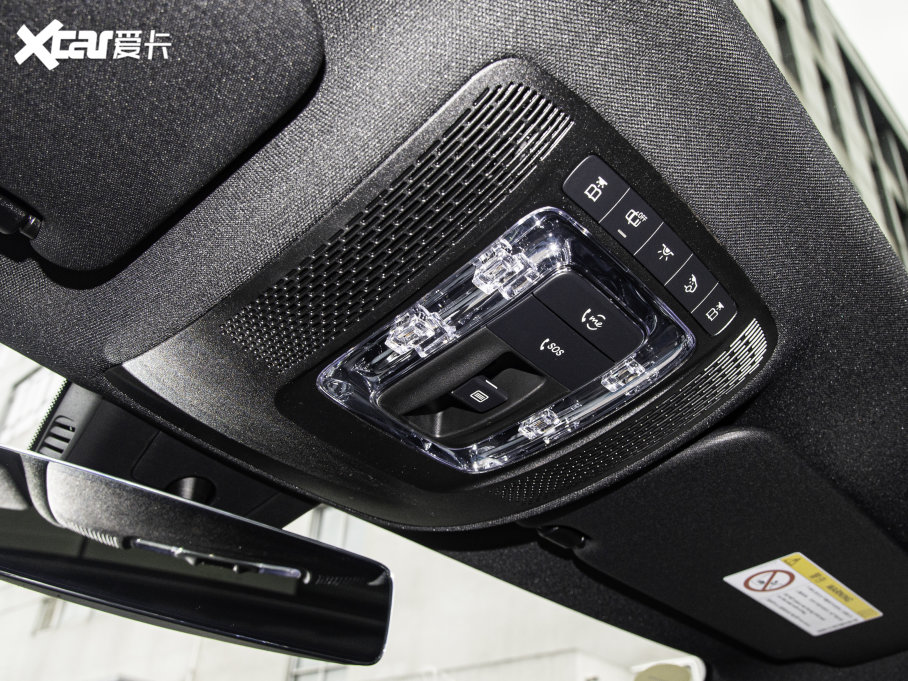 2023��YCLA�C��܇ CLA 200 �C��܇