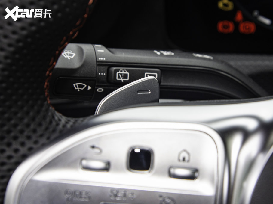 2023��YCLA�C��܇ CLA 200 �C��܇