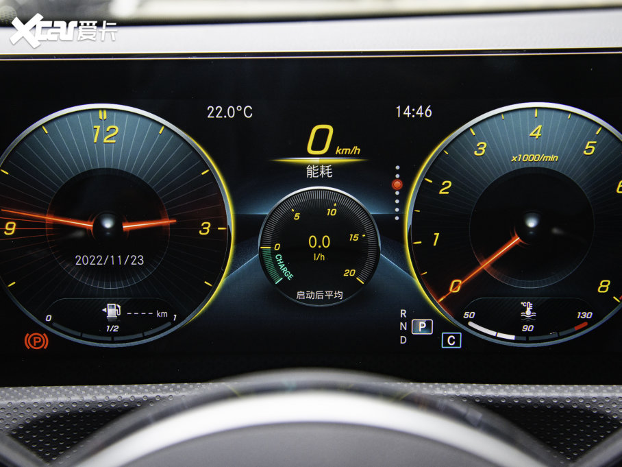 2023��YCLA�C��܇ CLA 200 �C��܇