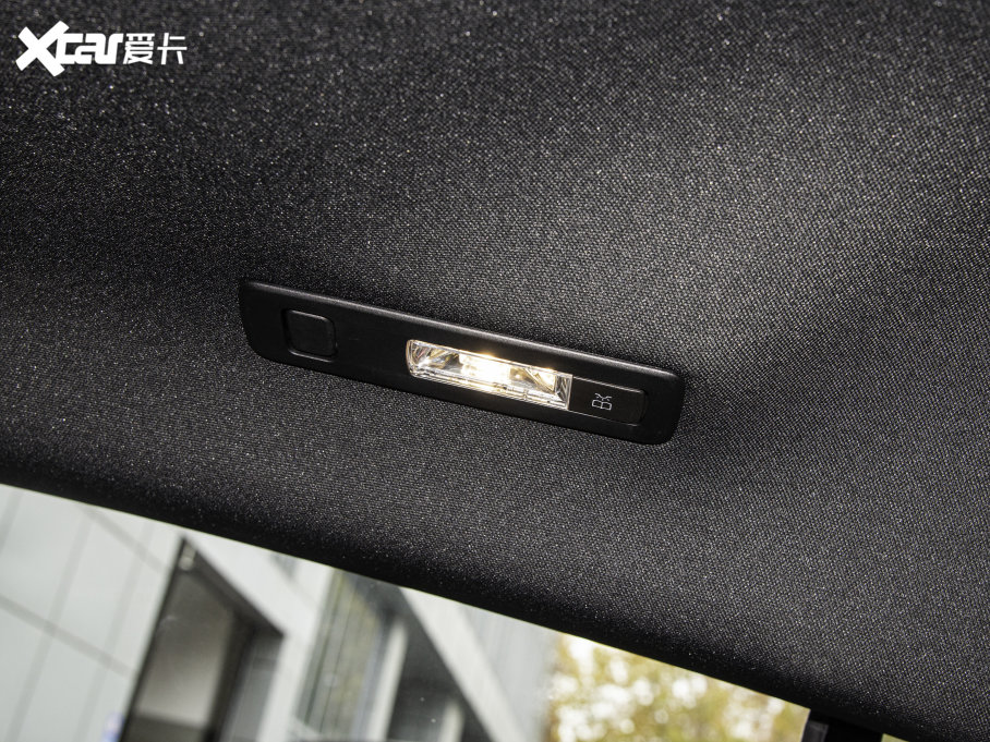 2023��YCLA�C��܇ CLA 200 �C��܇