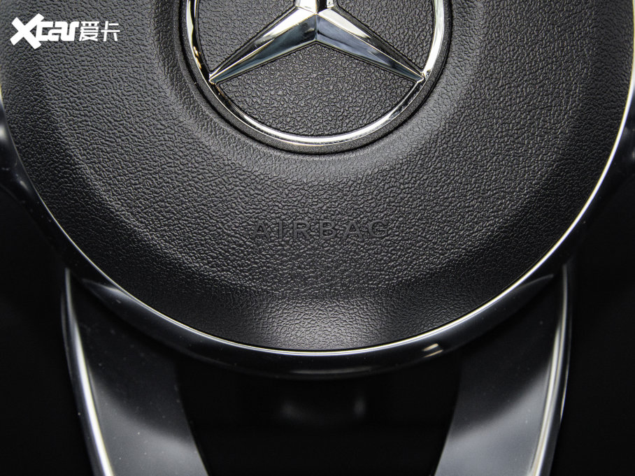 2023��YCLA�C��܇ CLA 200 �C��܇