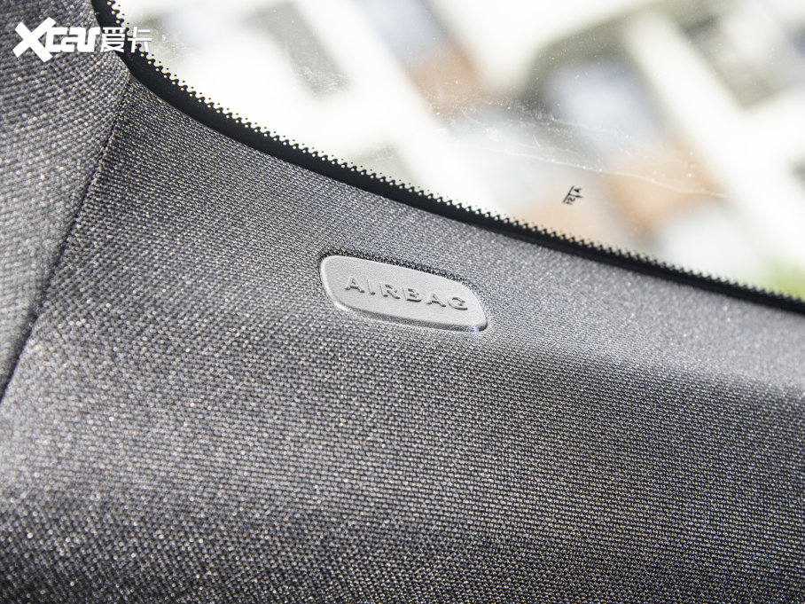 2023��YCLA�C��܇ CLA 200 �C��܇