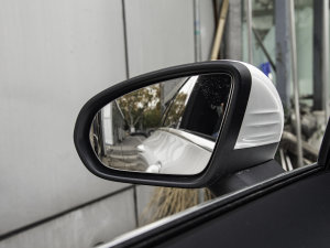 2023��CLA 200 �C��܇ �������^