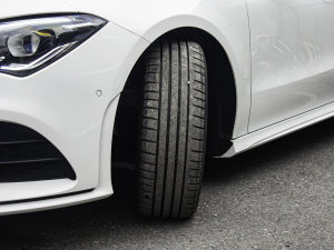 2023��CLA 200 �C��܇ �������^