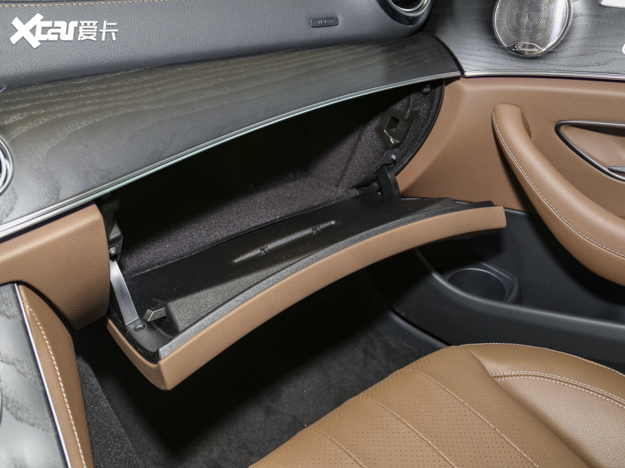 2023YE(M) E 300 A\Ӱ